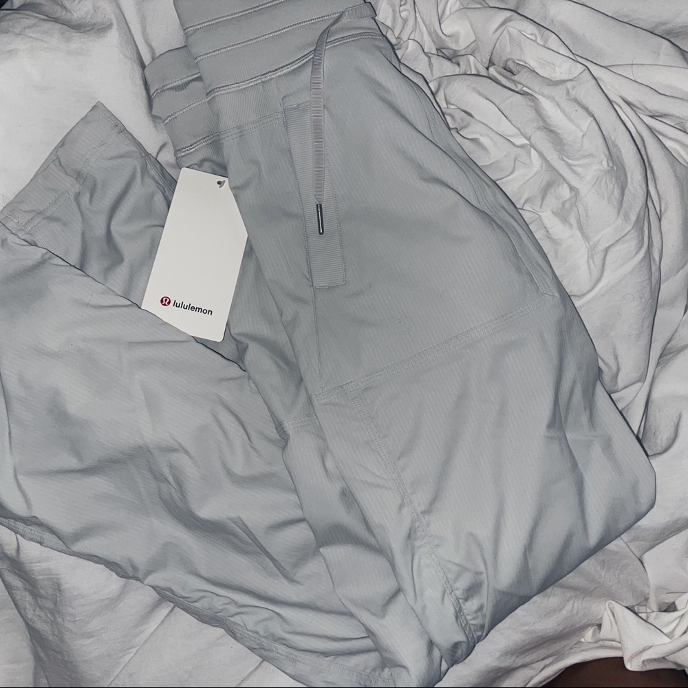 Lululemon dance studio lined pants